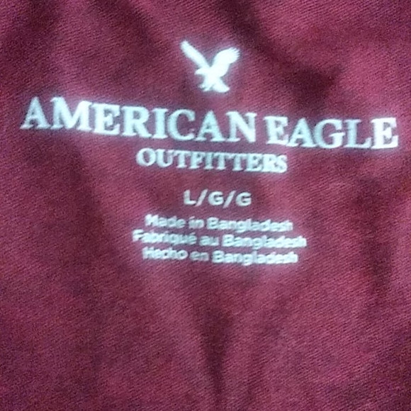 American Eagle Outfitters T-shirt - Picture 3 of 3